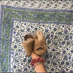 Brand new wedges 💫 never worn great for summer